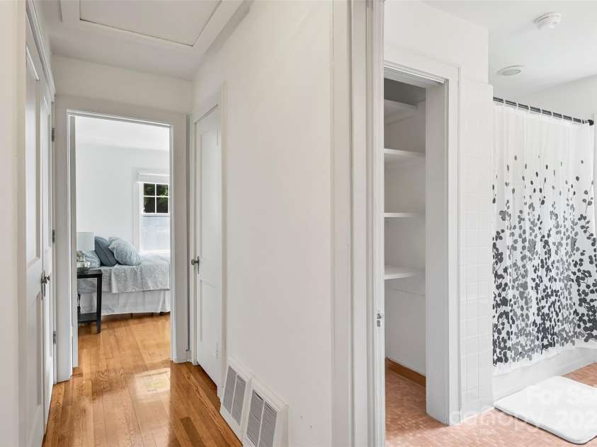 14 Monroe Street, Brevard, NC 28712.  MLS# CAR4272993, YatesRealty ID 23228. 