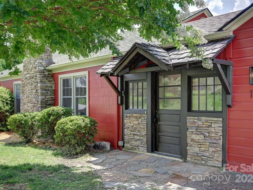 14 Monroe Street, Brevard, NC 28712.  MLS# CAR4272993, YatesRealty ID 23228. 