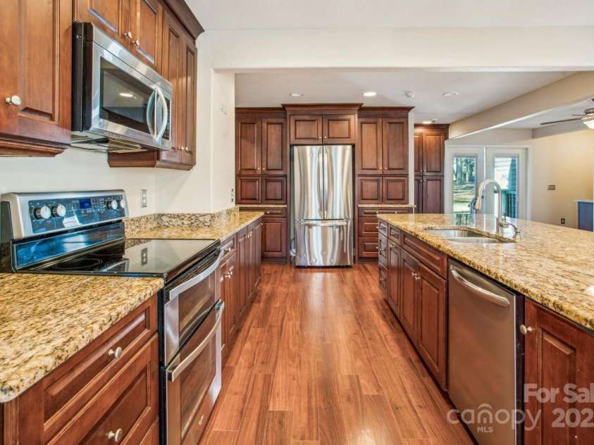 14264 Maple Hollow Lane, Mint Hill, NC 28227.  MLS# CAR4216883, YatesRealty ID 2323. 