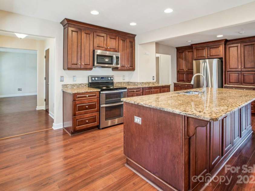 14264 Maple Hollow Lane, Mint Hill, NC 28227.  MLS# CAR4216883, YatesRealty ID 2323. 