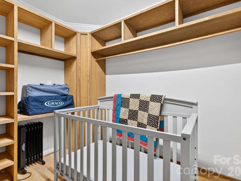99 Margaret Drive, Leicester, NC 28748.  MLS# CAR4344574, YatesRealty ID 2323. Primary Closet