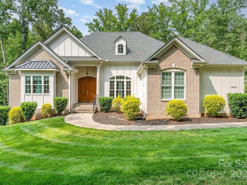10874 Rise Lane, Fort Mill, SC 29707.  MLS# CAR4264573, YatesRealty ID 23230. 