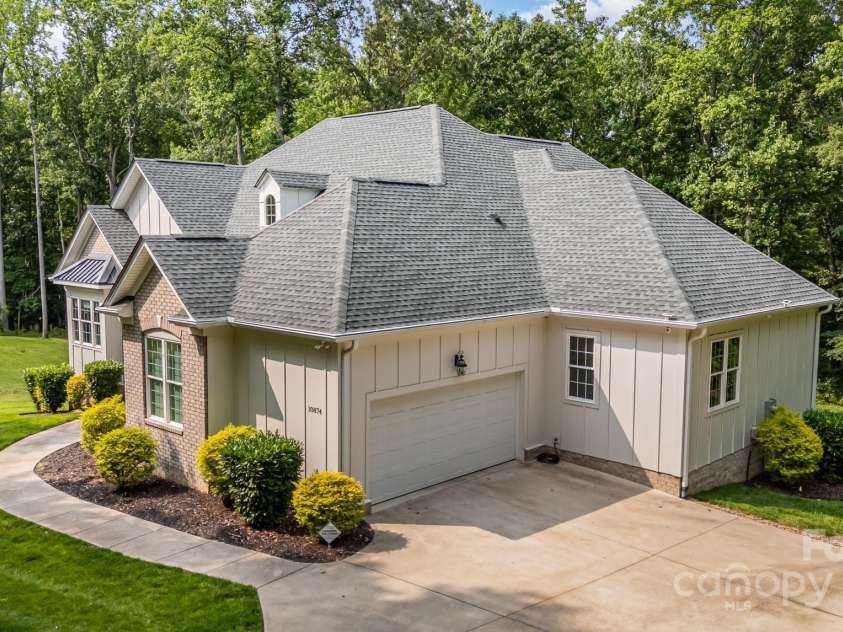 10874 Rise Lane, Fort Mill, SC 29707.  MLS# CAR4264573, YatesRealty ID 23230. 