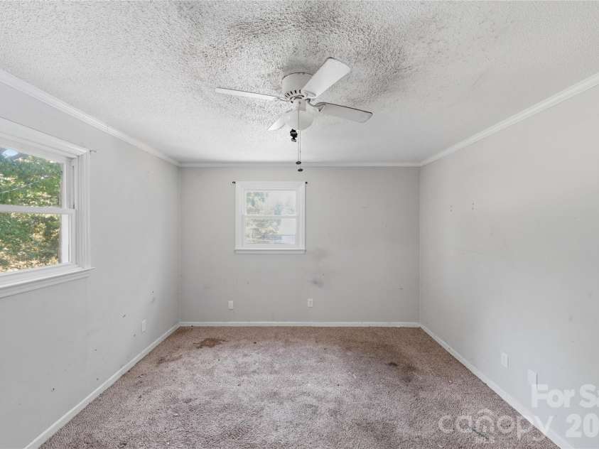 151 Redwood Lane, Gastonia, NC 28052.  MLS# CAR4375924, YatesRealty ID 23230. 
