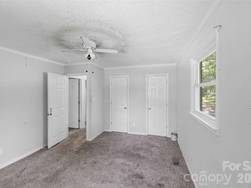 151 Redwood Lane, Gastonia, NC 28052.  MLS# CAR4375924, YatesRealty ID 23230. 