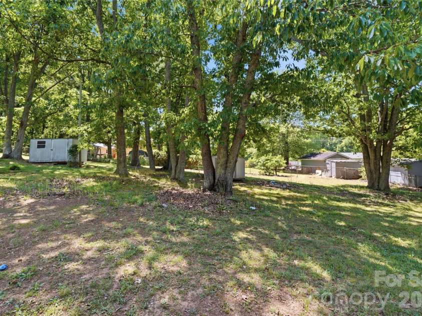 151 Redwood Lane, Gastonia, NC 28052.  MLS# CAR4375924, YatesRealty ID 23230. 