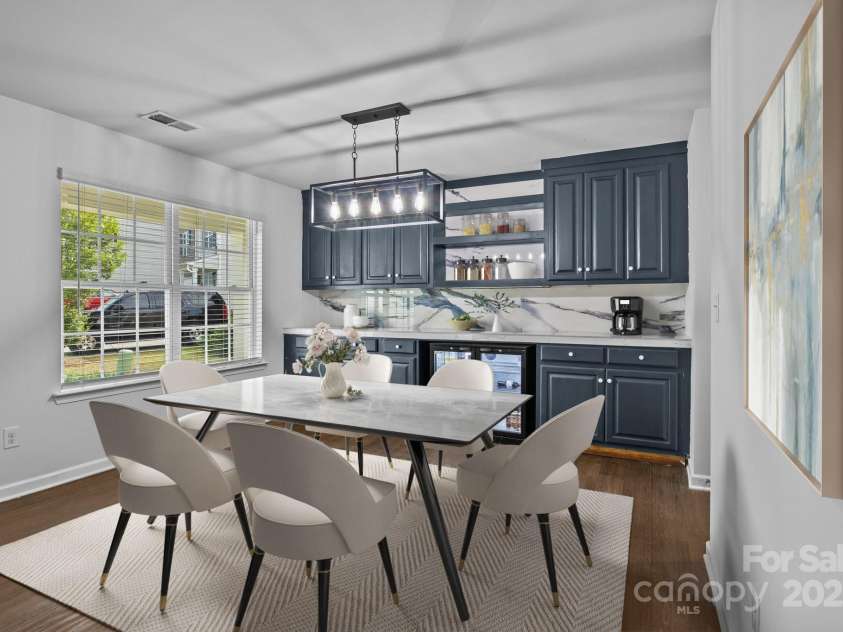 2021 Tarzi Lane, Charlotte, NC 28215.  MLS# CAR4263976, YatesRealty ID 23231. 