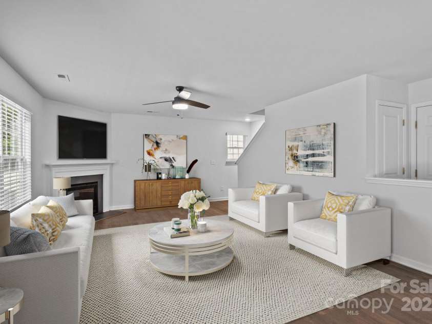 2021 Tarzi Lane, Charlotte, NC 28215.  MLS# CAR4263976, YatesRealty ID 23231. 