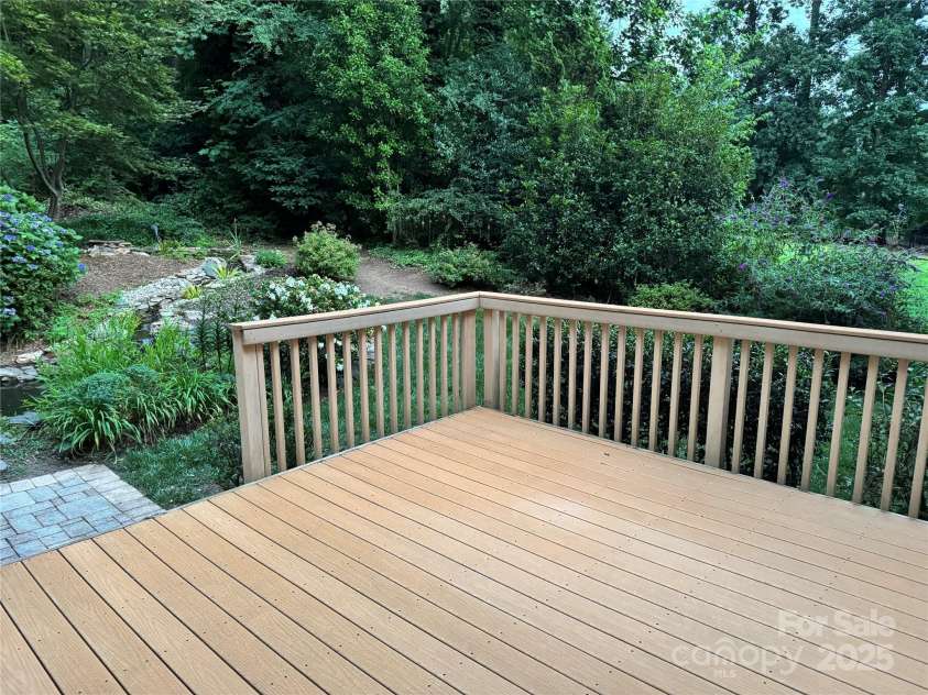 9212 John Hawks Road, Cornelius, NC 28031.  MLS# CAR4271346, YatesRealty ID 23232. 