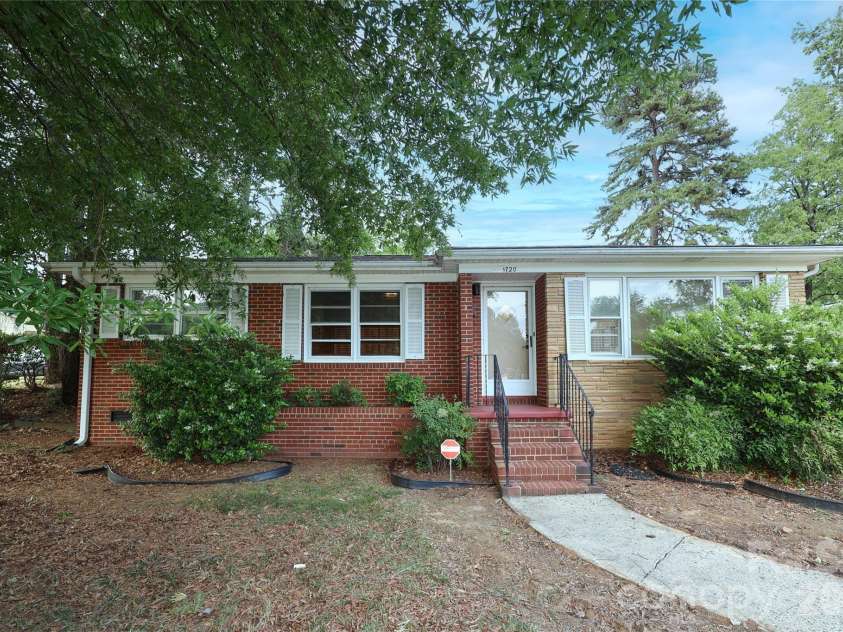 1720 Miles Court, Charlotte, NC 28216.  MLS# CAR4379596, YatesRealty ID 23233. 