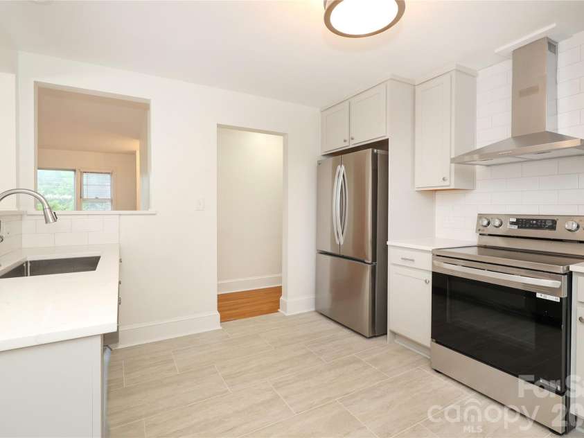 1720 Miles Court, Charlotte, NC 28216.  MLS# CAR4379596, YatesRealty ID 23233. 