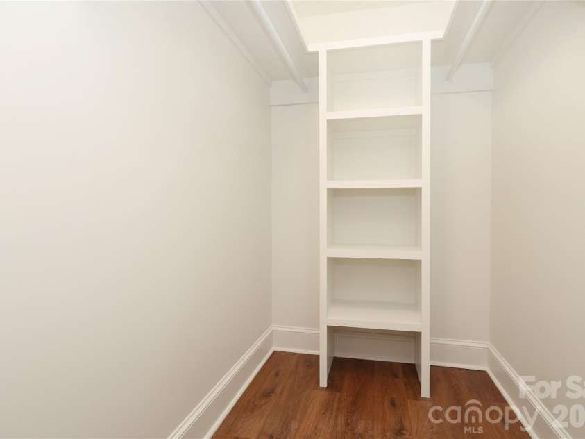 1720 Miles Court, Charlotte, NC 28216.  MLS# CAR4379596, YatesRealty ID 23233. 