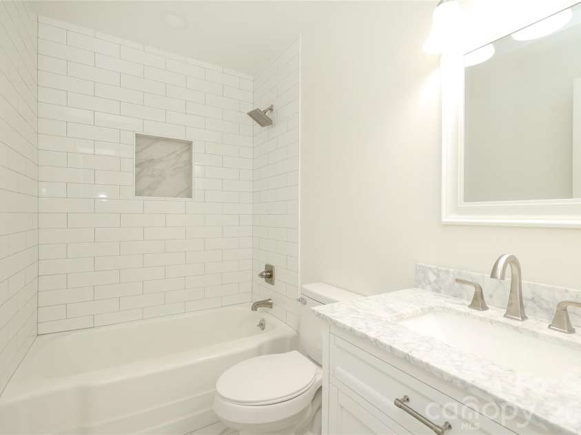 1720 Miles Court, Charlotte, NC 28216.  MLS# CAR4379596, YatesRealty ID 23233. 