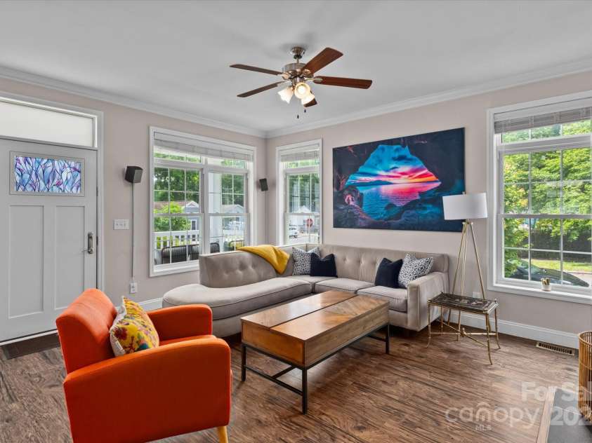 1201 Pegram Street, Charlotte, NC 28205.  MLS# CAR4257783, YatesRealty ID 23234. 