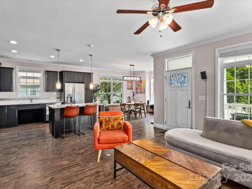 1201 Pegram Street, Charlotte, NC 28205.  MLS# CAR4257783, YatesRealty ID 23234. 