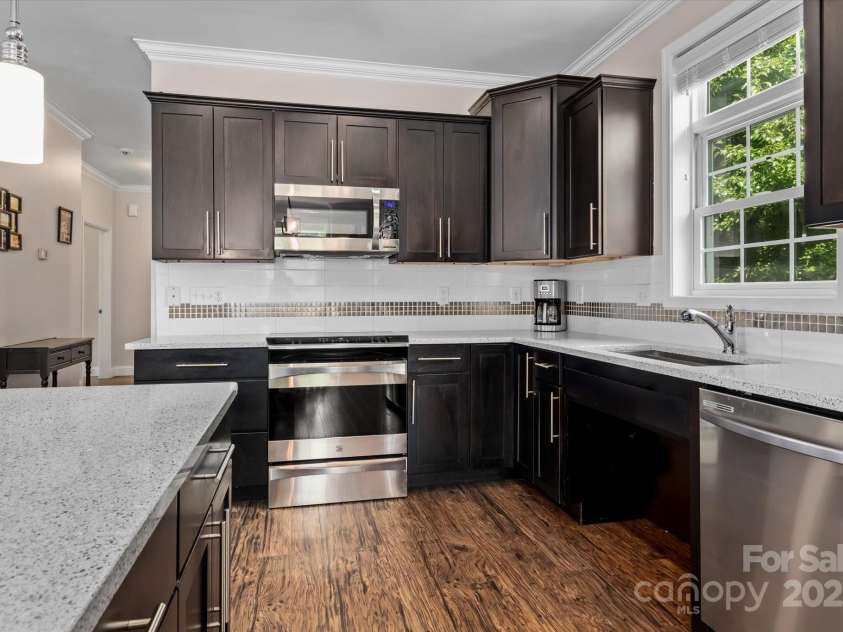 1201 Pegram Street, Charlotte, NC 28205.  MLS# CAR4257783, YatesRealty ID 23234. 