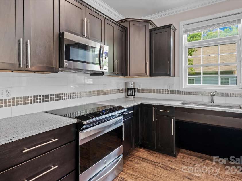 1201 Pegram Street, Charlotte, NC 28205.  MLS# CAR4257783, YatesRealty ID 23234. 