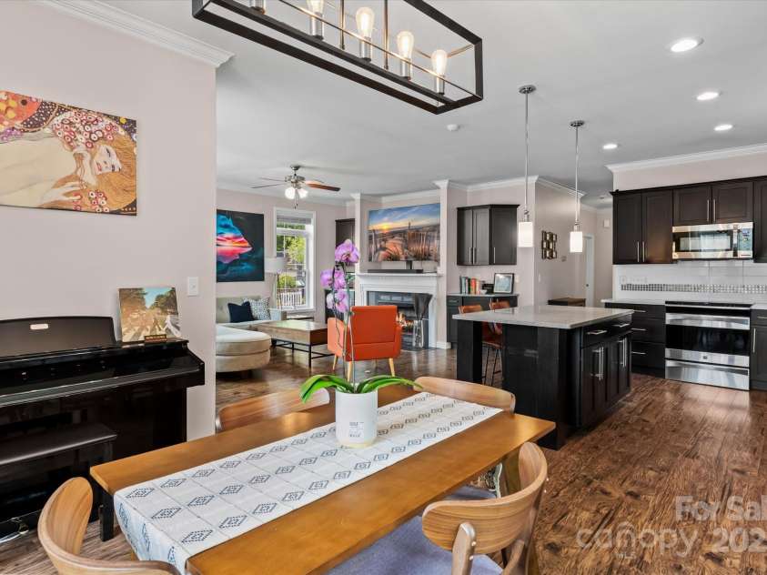1201 Pegram Street, Charlotte, NC 28205.  MLS# CAR4257783, YatesRealty ID 23234. 