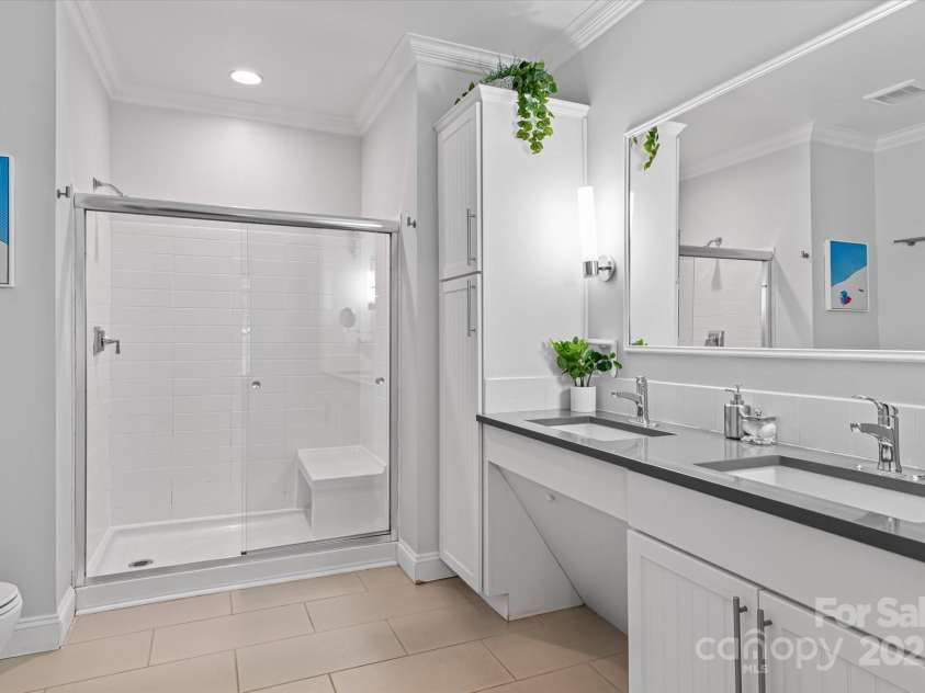 1201 Pegram Street, Charlotte, NC 28205.  MLS# CAR4257783, YatesRealty ID 23234. 