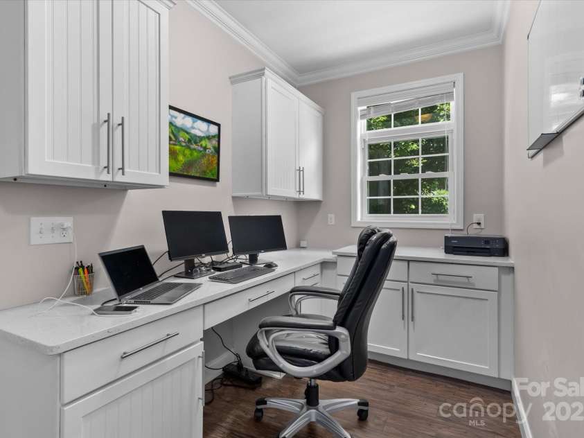 1201 Pegram Street, Charlotte, NC 28205.  MLS# CAR4257783, YatesRealty ID 23234. Office