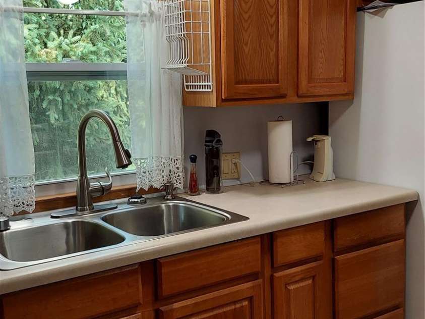 46 Larkspur Lane, Canton, NC 28716.  MLS# CAR4380750, YatesRealty ID 23234. 