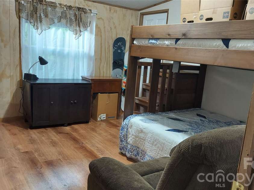 46 Larkspur Lane, Canton, NC 28716.  MLS# CAR4380750, YatesRealty ID 23234. 