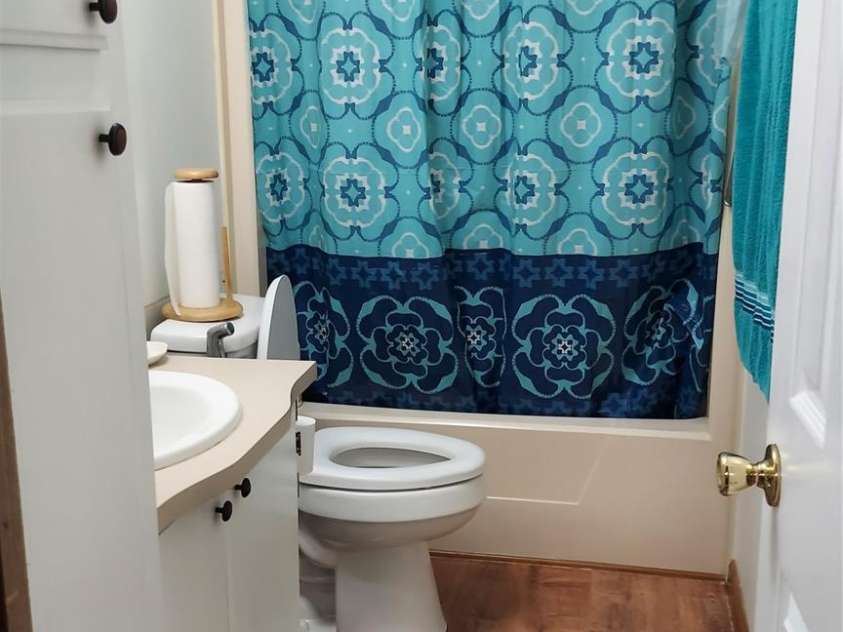 46 Larkspur Lane, Canton, NC 28716.  MLS# CAR4380750, YatesRealty ID 23234. 