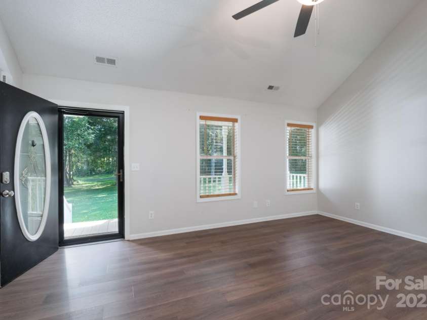 1782 Oakdale Road, Rock Hill, SC 29730.  MLS# CAR4276149, YatesRealty ID 23236. 