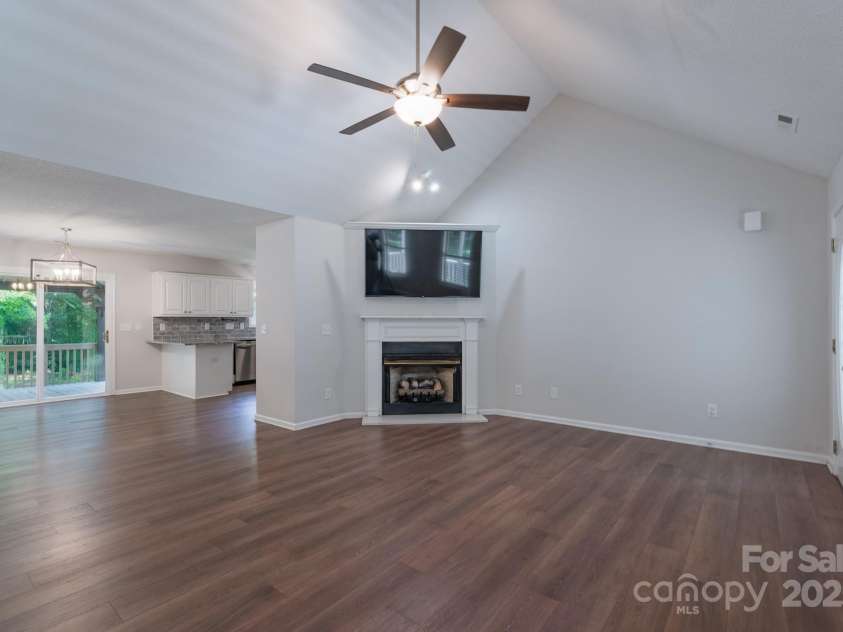 1782 Oakdale Road, Rock Hill, SC 29730.  MLS# CAR4276149, YatesRealty ID 23236. 