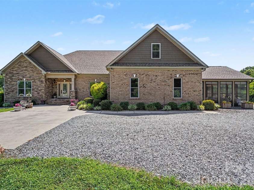 5702 Army Road, Marshville, NC 28103.  MLS# CAR4406932, YatesRealty ID 23236. 