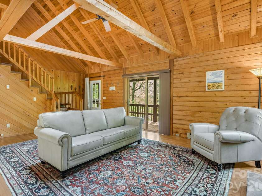 17 Greer Way, Mars Hill, NC 28754.  MLS# CAR4370316, YatesRealty ID 23237. Light filled room