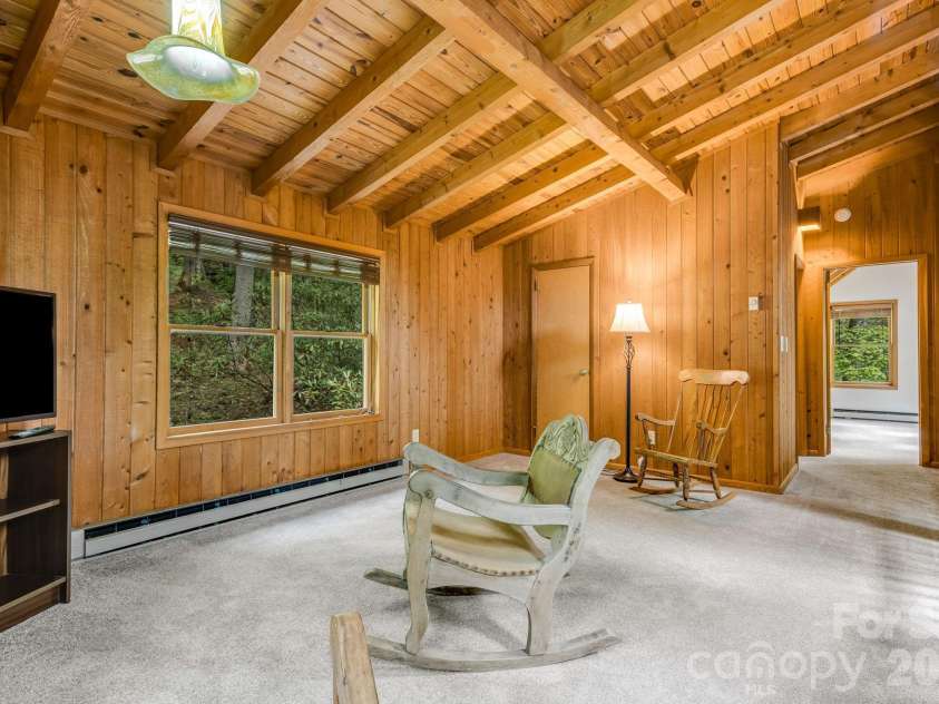 17 Greer Way, Mars Hill, NC 28754.  MLS# CAR4370316, YatesRealty ID 23237. Lodge character