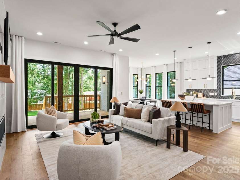 1626 Burtonwood Circle, Charlotte, NC 28212.  MLS# CAR4264142, YatesRealty ID 23238. 