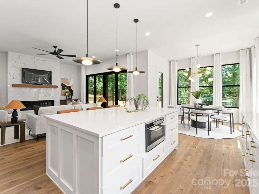 1626 Burtonwood Circle, Charlotte, NC 28212.  MLS# CAR4264142, YatesRealty ID 23238. 