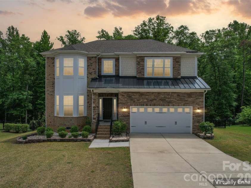 717 Laurel Oaks Court, Fort Mill, SC 29715.  MLS# CAR4378666, YatesRealty ID 23238. 