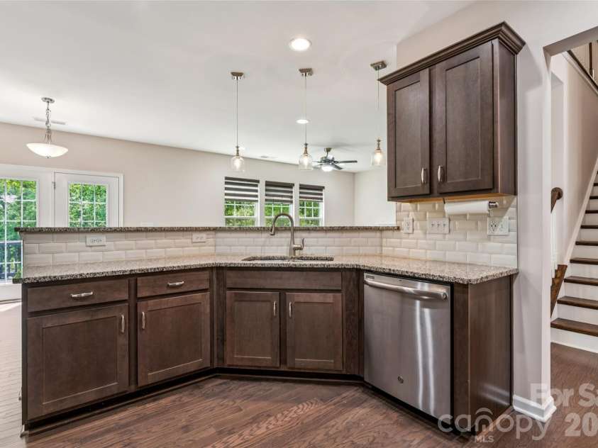 717 Laurel Oaks Court, Fort Mill, SC 29715.  MLS# CAR4378666, YatesRealty ID 23238. 