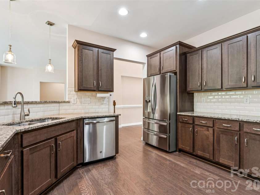 717 Laurel Oaks Court, Fort Mill, SC 29715.  MLS# CAR4378666, YatesRealty ID 23238. 