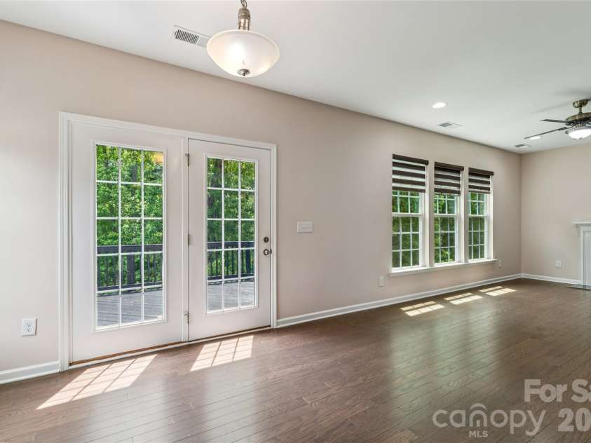 717 Laurel Oaks Court, Fort Mill, SC 29715.  MLS# CAR4378666, YatesRealty ID 23238. 
