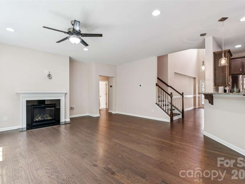 717 Laurel Oaks Court, Fort Mill, SC 29715.  MLS# CAR4378666, YatesRealty ID 23238. 