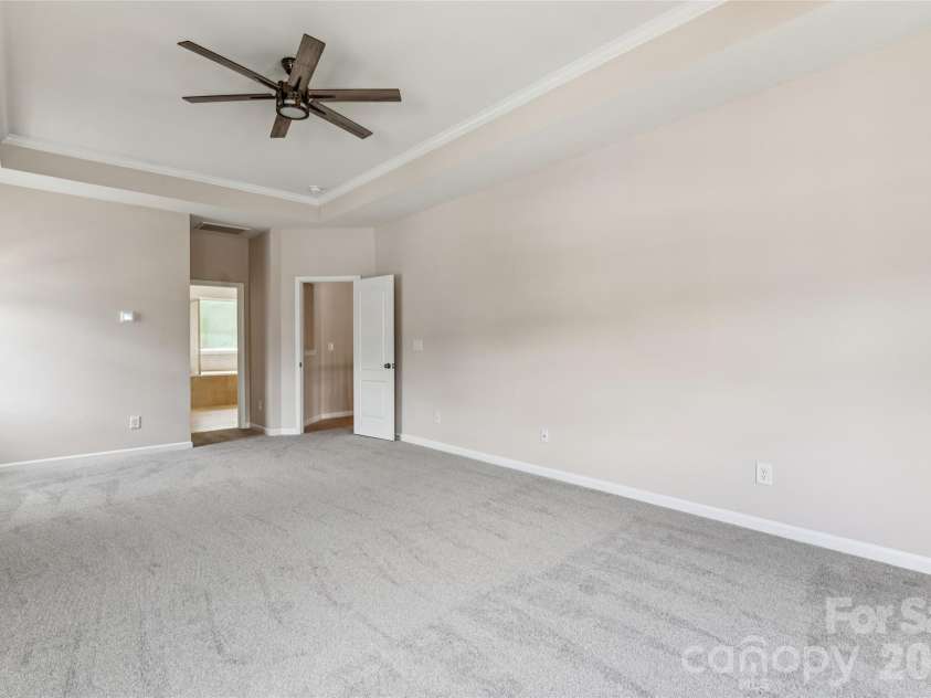 717 Laurel Oaks Court, Fort Mill, SC 29715.  MLS# CAR4378666, YatesRealty ID 23238. 