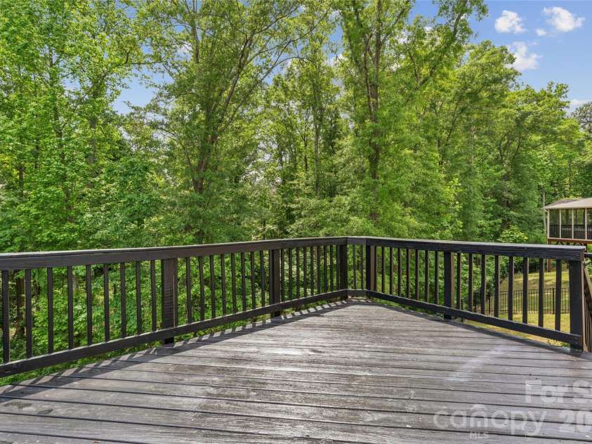 717 Laurel Oaks Court, Fort Mill, SC 29715.  MLS# CAR4378666, YatesRealty ID 23238. 