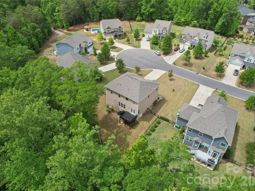 717 Laurel Oaks Court, Fort Mill, SC 29715.  MLS# CAR4378666, YatesRealty ID 23238. 