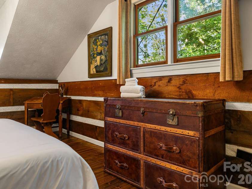 155 Spivey Mountain Road, Asheville, NC 28806.  MLS# CAR4374697, YatesRealty ID 23239. 