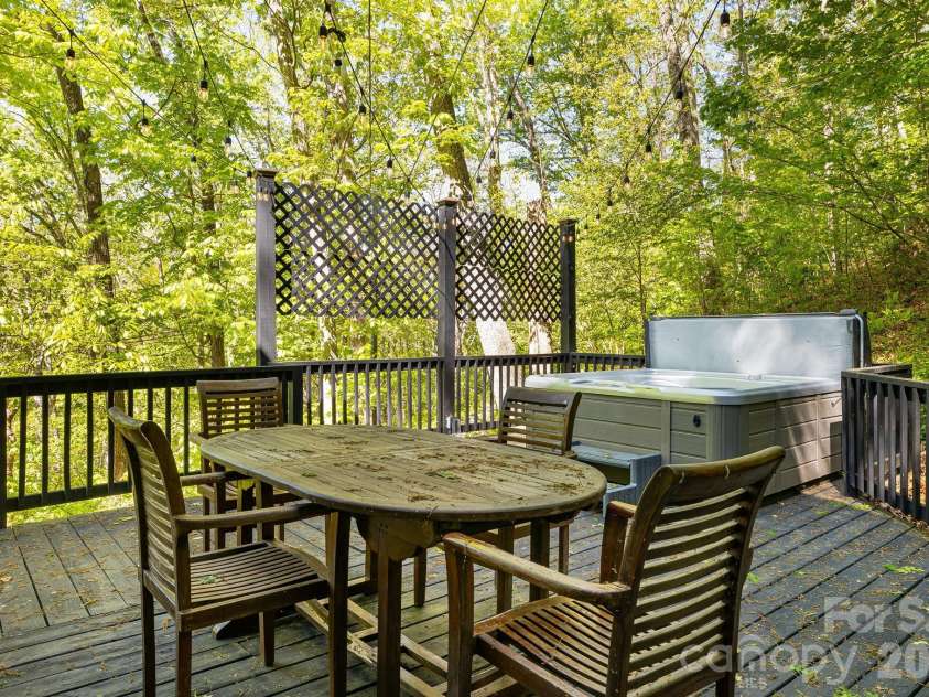 155 Spivey Mountain Road, Asheville, NC 28806.  MLS# CAR4374697, YatesRealty ID 23239. 