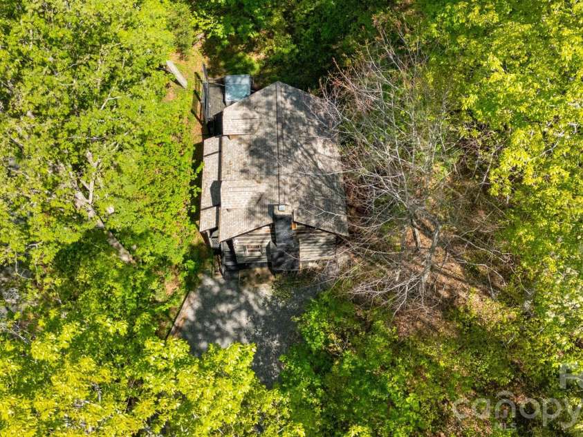 155 Spivey Mountain Road, Asheville, NC 28806.  MLS# CAR4374697, YatesRealty ID 23239. 
