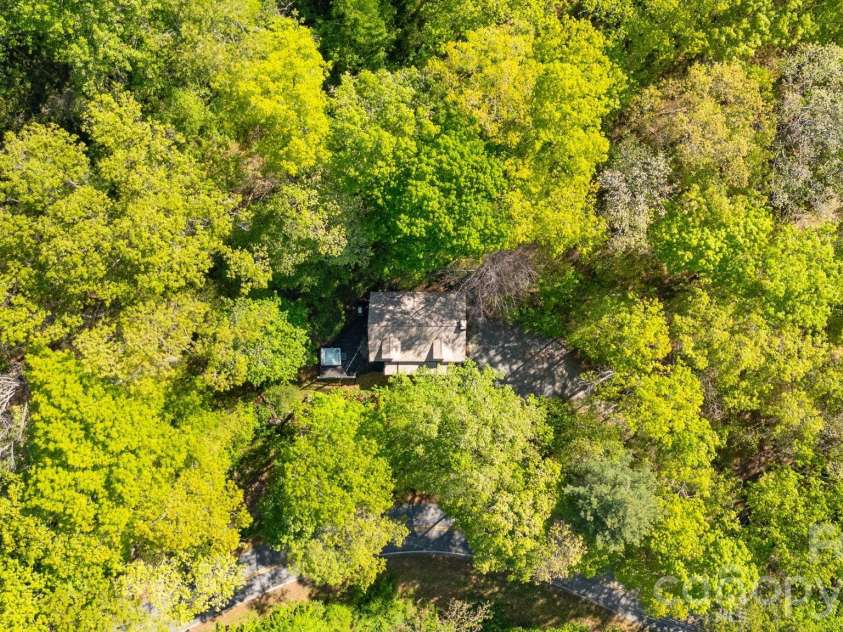 155 Spivey Mountain Road, Asheville, NC 28806.  MLS# CAR4374697, YatesRealty ID 23239. 