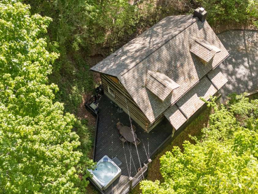 155 Spivey Mountain Road, Asheville, NC 28806.  MLS# CAR4374697, YatesRealty ID 23239. 