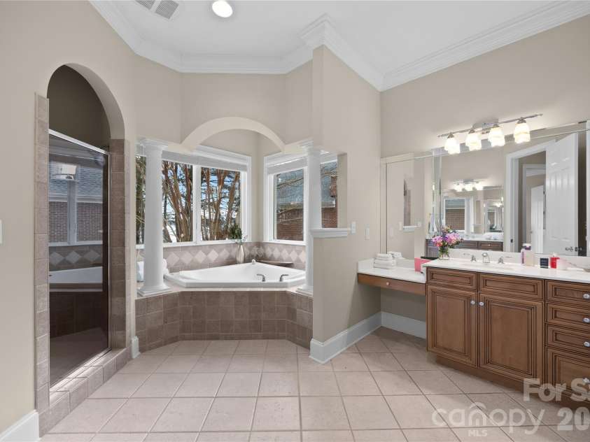 8052 Westbay Drive, Denver, NC 28037.  MLS# CAR4340303, YatesRealty ID 2324. 