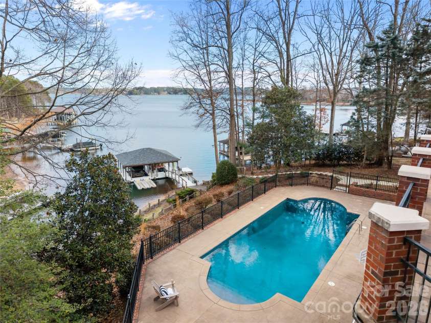 8052 Westbay Drive, Denver, NC 28037.  MLS# CAR4340303, YatesRealty ID 2324. 