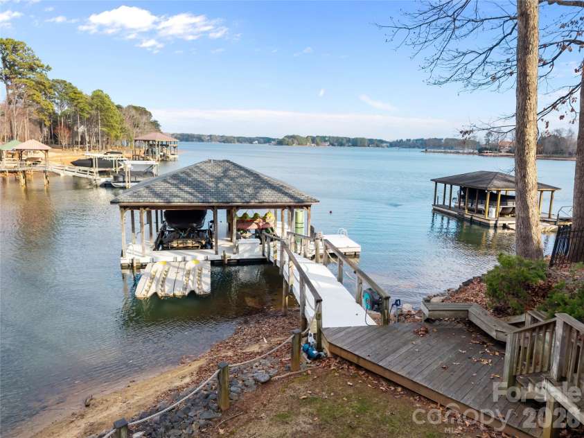 8052 Westbay Drive, Denver, NC 28037.  MLS# CAR4340303, YatesRealty ID 2324. 